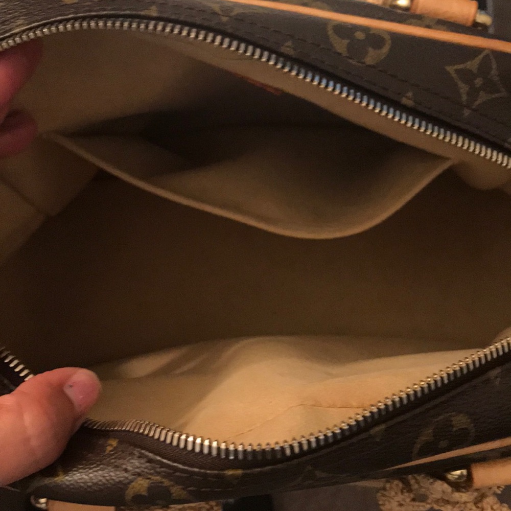 COPY - COPY - TODAY ONLY! 100% Authentic Louis Vuitton - Picture 2 of 8
